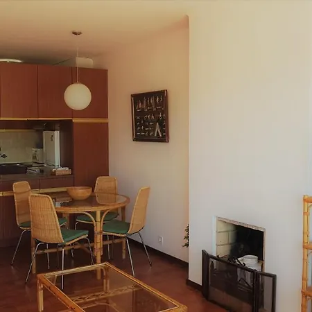 At A Sea View Top-Floor Apt, 500 M From The Beach! *